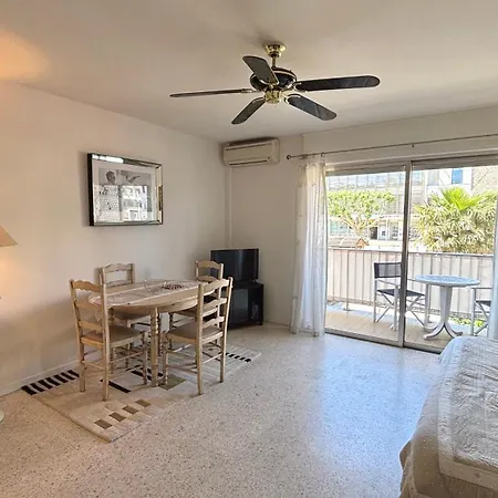 Le Republique - Centre Ville, A Pied Apartment *